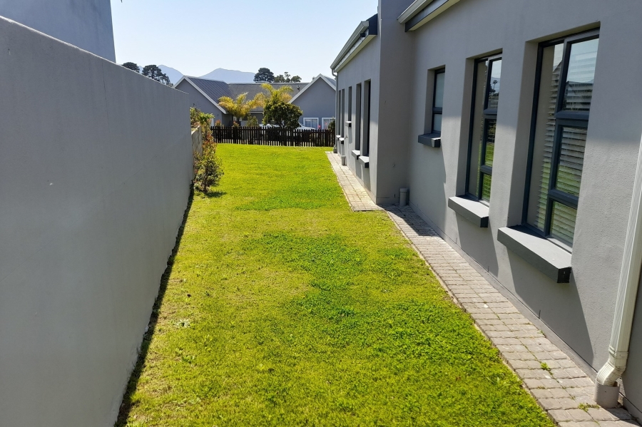 3 Bedroom Property for Sale in Kraaibosch Country Estate Western Cape